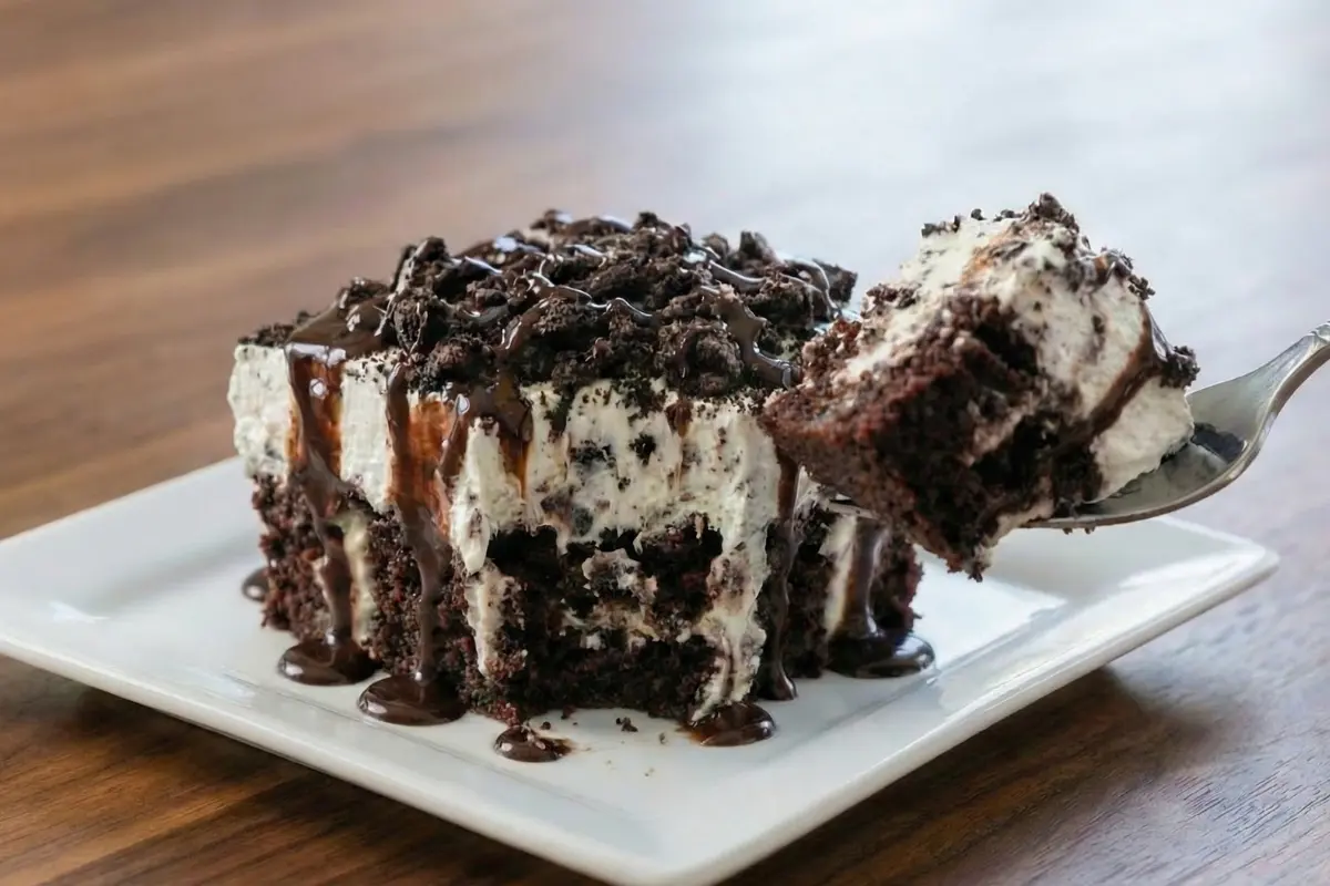 Oreo Poke Cake Recipe