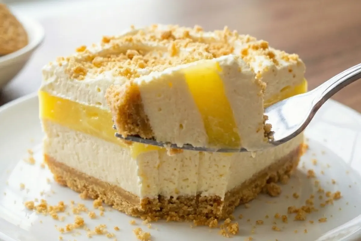 No-bake Lemon Oreo Dessert