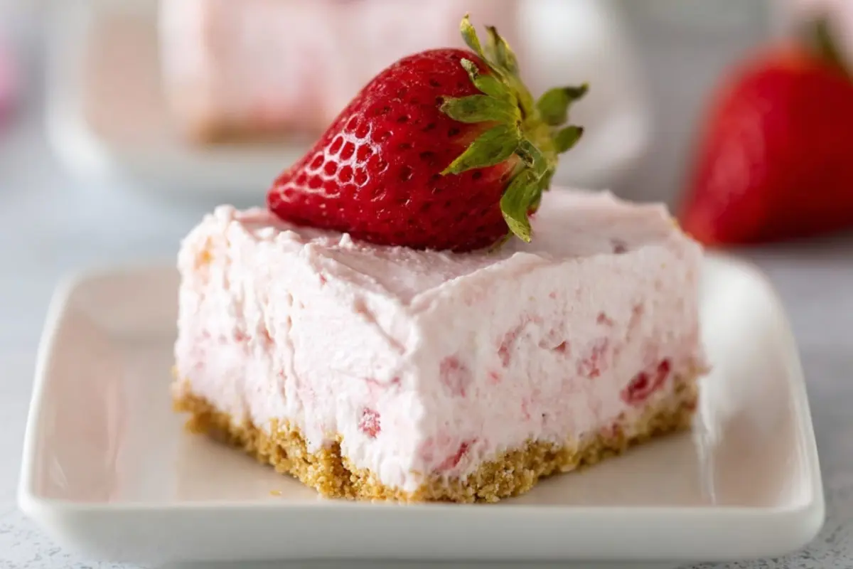 Frozen Strawberry Fluff