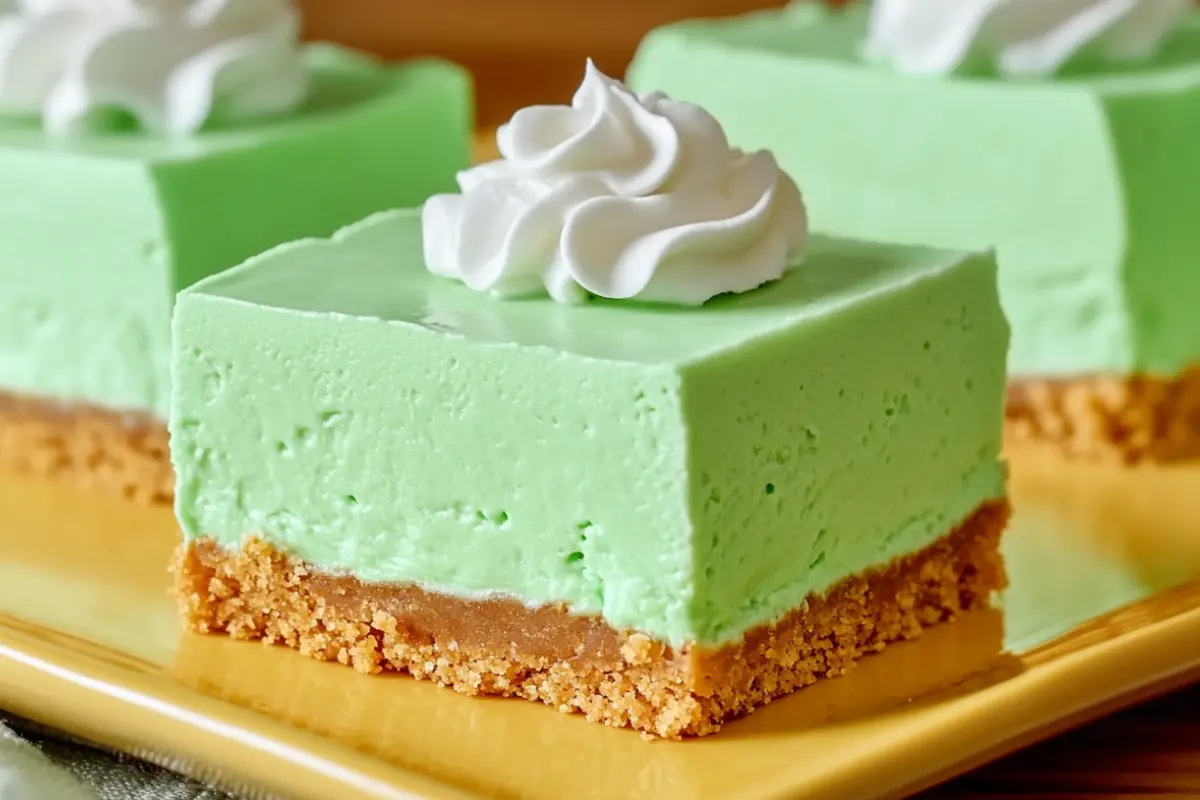 No-Bake Key Lime Fluff Bars Recipe