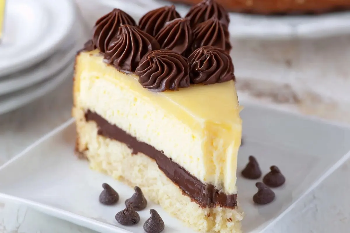 Boston Cream Pie Cheesecake