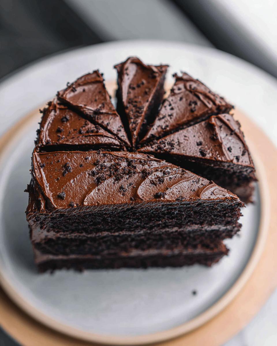 Black Velvet Cake - detail 1