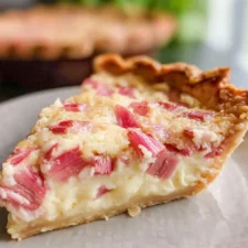 The Best Rhubarb Custard Pie Recipe (Easy & Creamy)