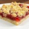 Strawberry Rhubarb Crumb Bars